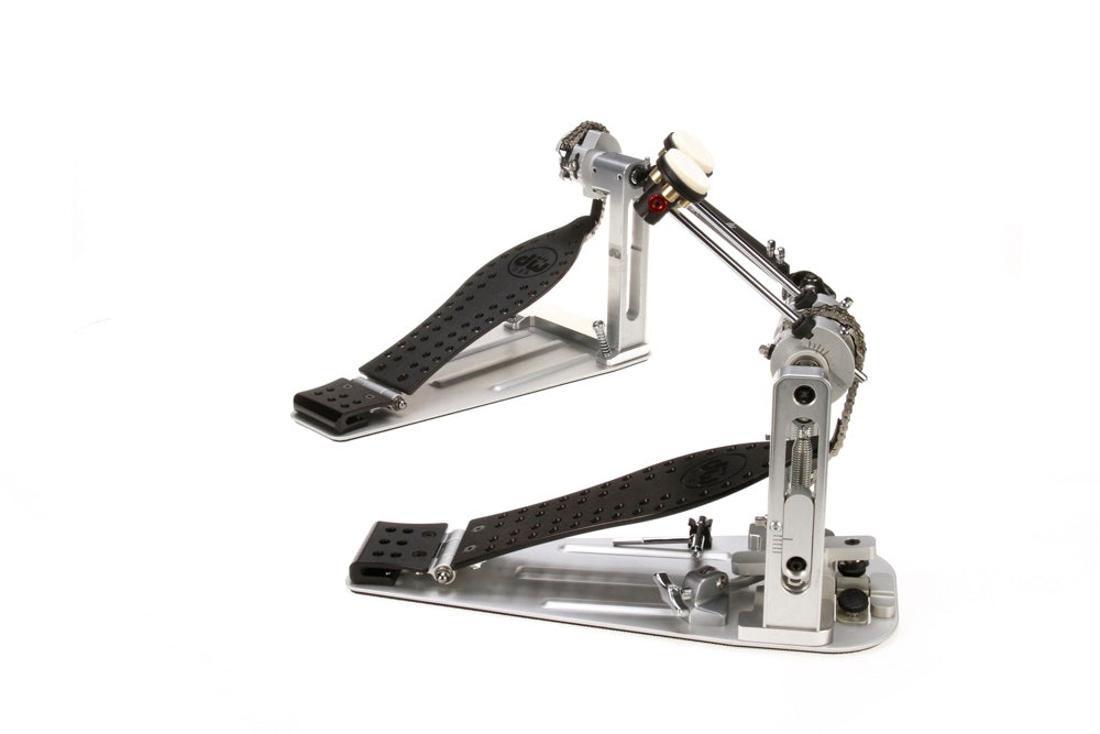 DW DWCPMCD2BK MCD Machined Chain Drive Double Bass Drum Pedal - Black