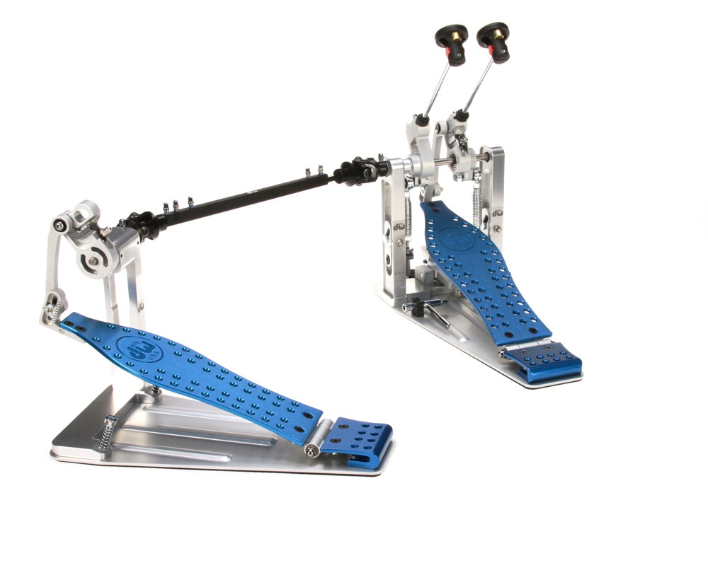 DW DWCPMDD2BL MDD Machined Direct Drive Double Bass Drum Pedal - Blue