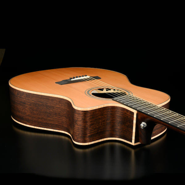 Walden G3033RCE/H Supranatura 3000 Series Grand Auditorium w/Cut-Away & HardShell Case Acoustic Electric Guitar -Natural