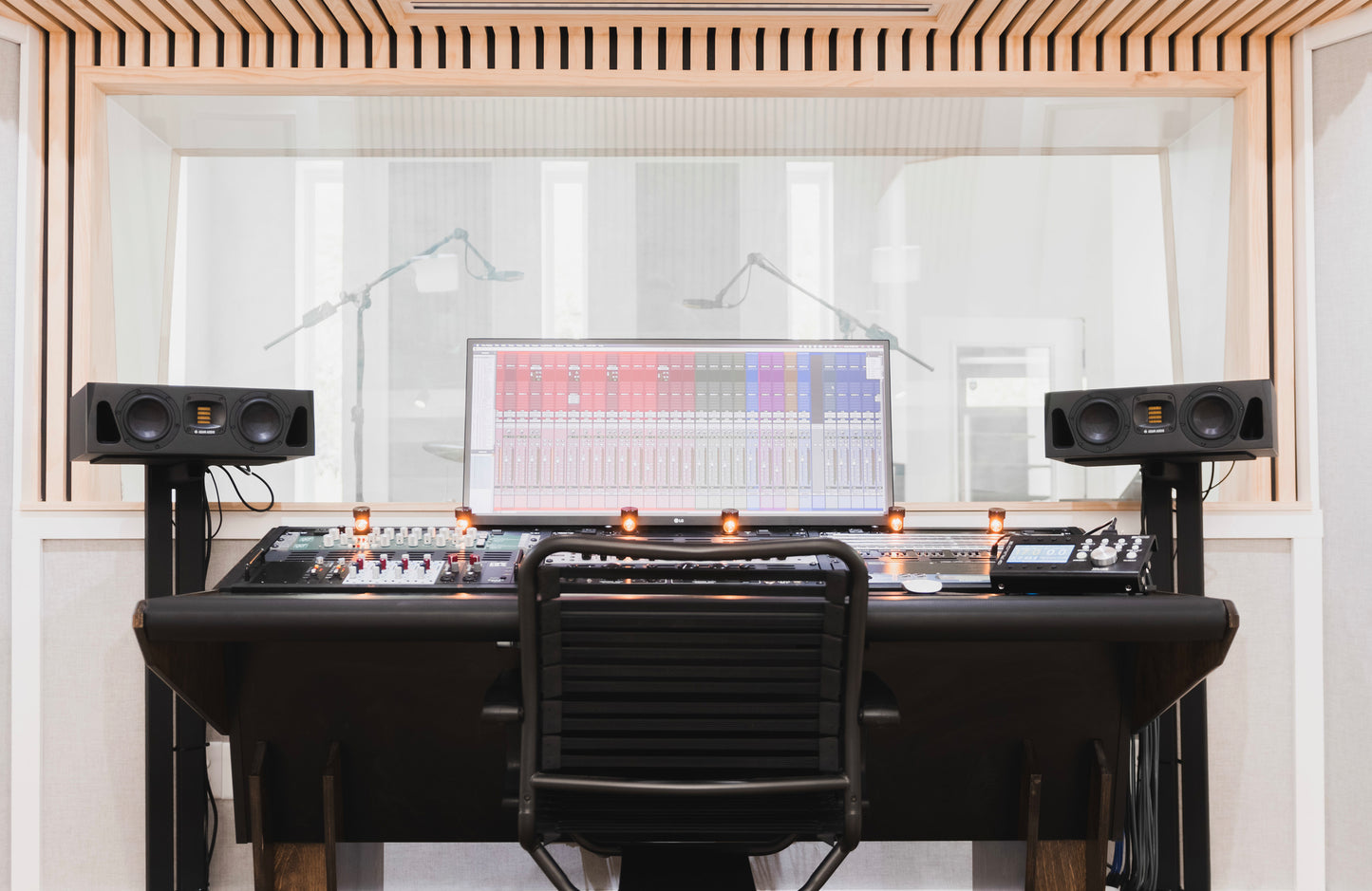 Adam Audio-A44H Nearfield Studio Monitor