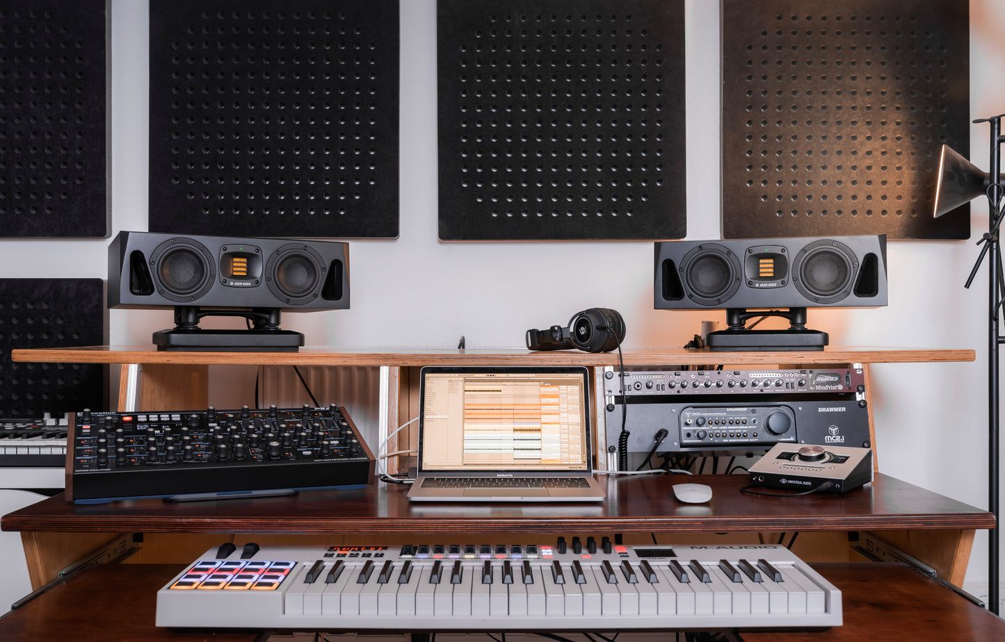 Adam Audio-A44H Nearfield Studio Monitor