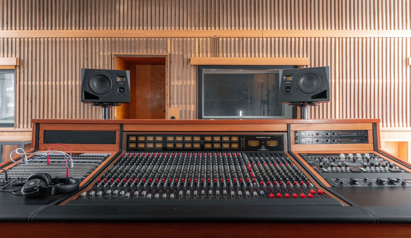 Adam Audio-A44H Nearfield Studio Monitor