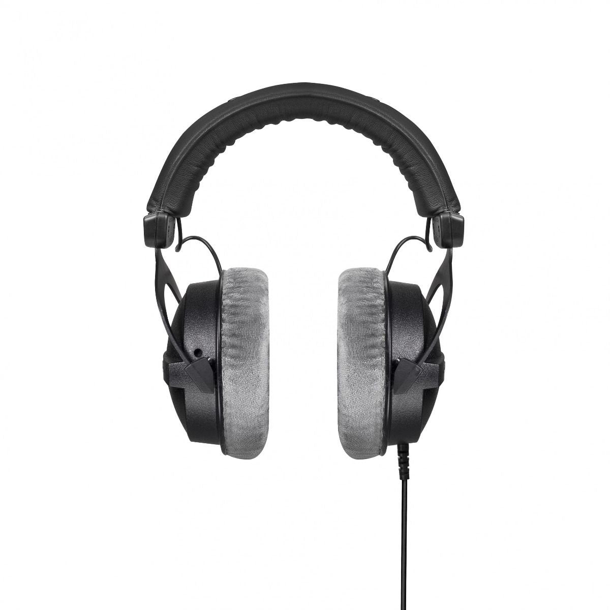 Beyerdynamic DT 770 PRO 250 Ohms Reference Headphones For Control And Monitoring Purpose – 250 ohms (Closed)