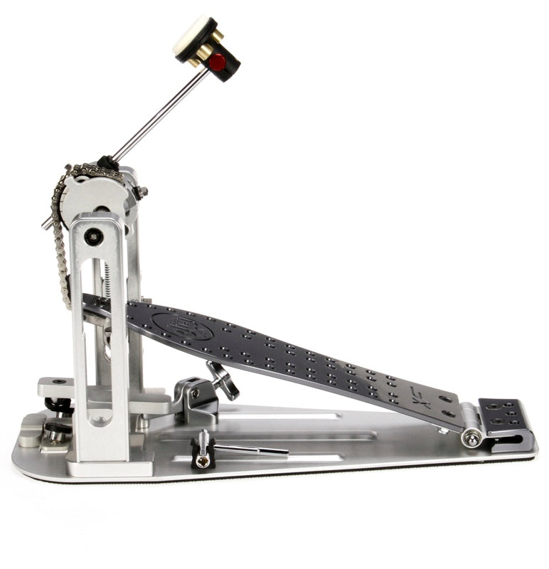 DW DWCPMCDXF MCD Machined Chain Drive Single Bass Drum Pedal with Extended Footboard - Polished